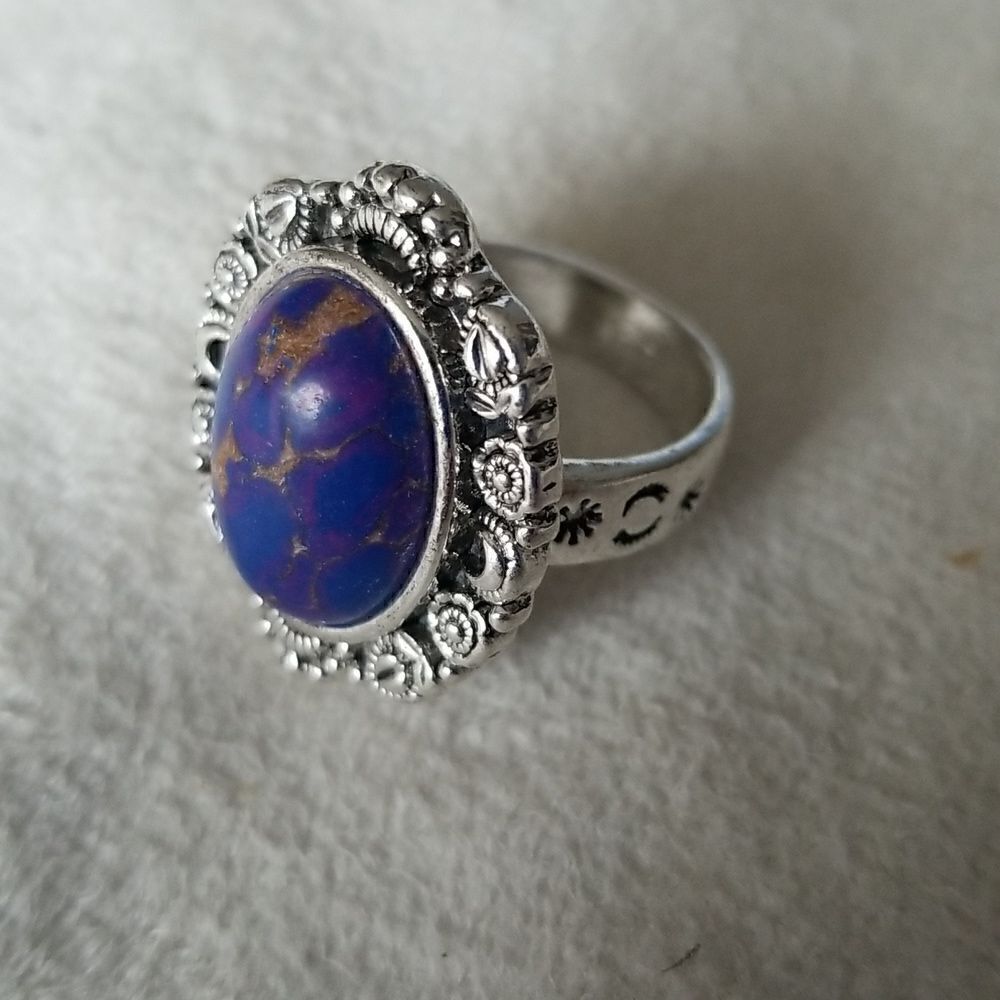 Purple vintage style silver tone band size 9